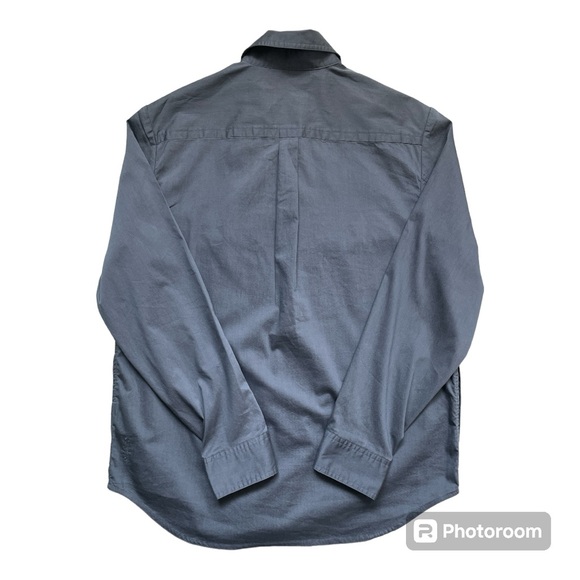 •Calvin Klein Men's Long Sleeve Solid Double Pocket Outer Shirt - Picture 2 of 7